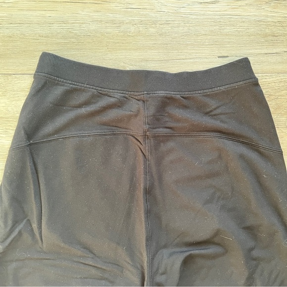 Lululemon Highrise Cropped Pant - Picture 8 of 8